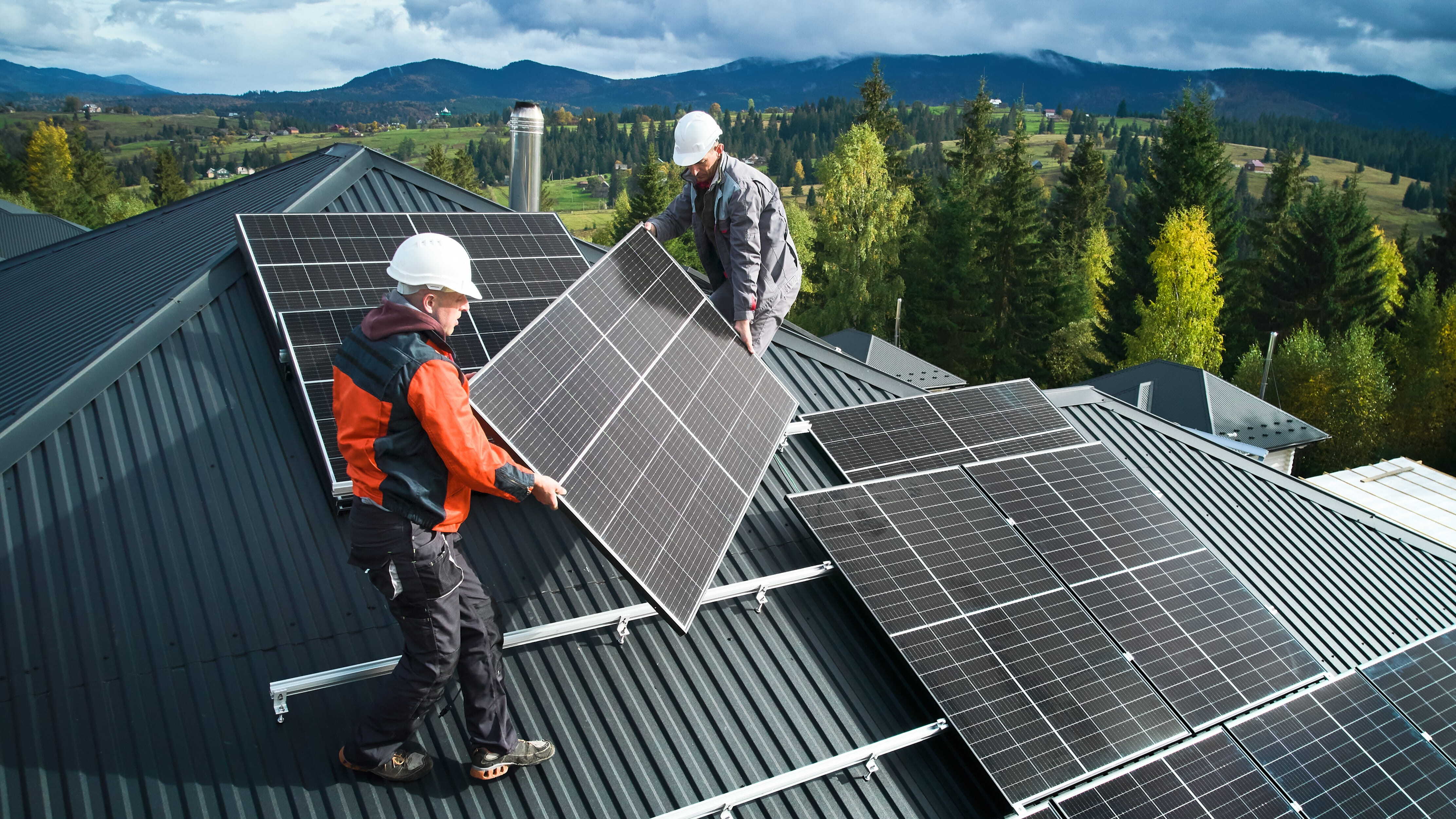 What are the different types of renewable energy?