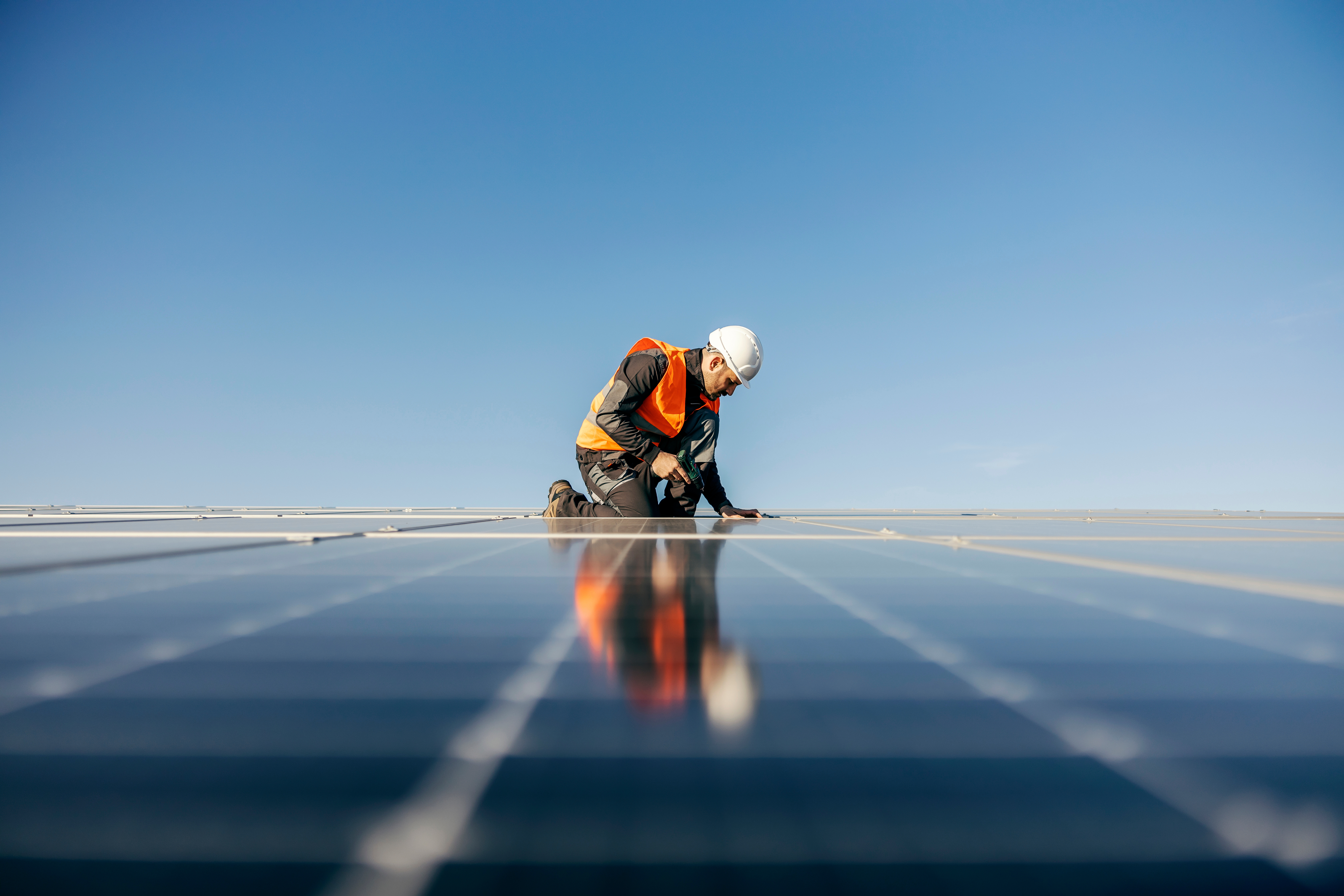 Solar panel grants and government funding for businesses explained